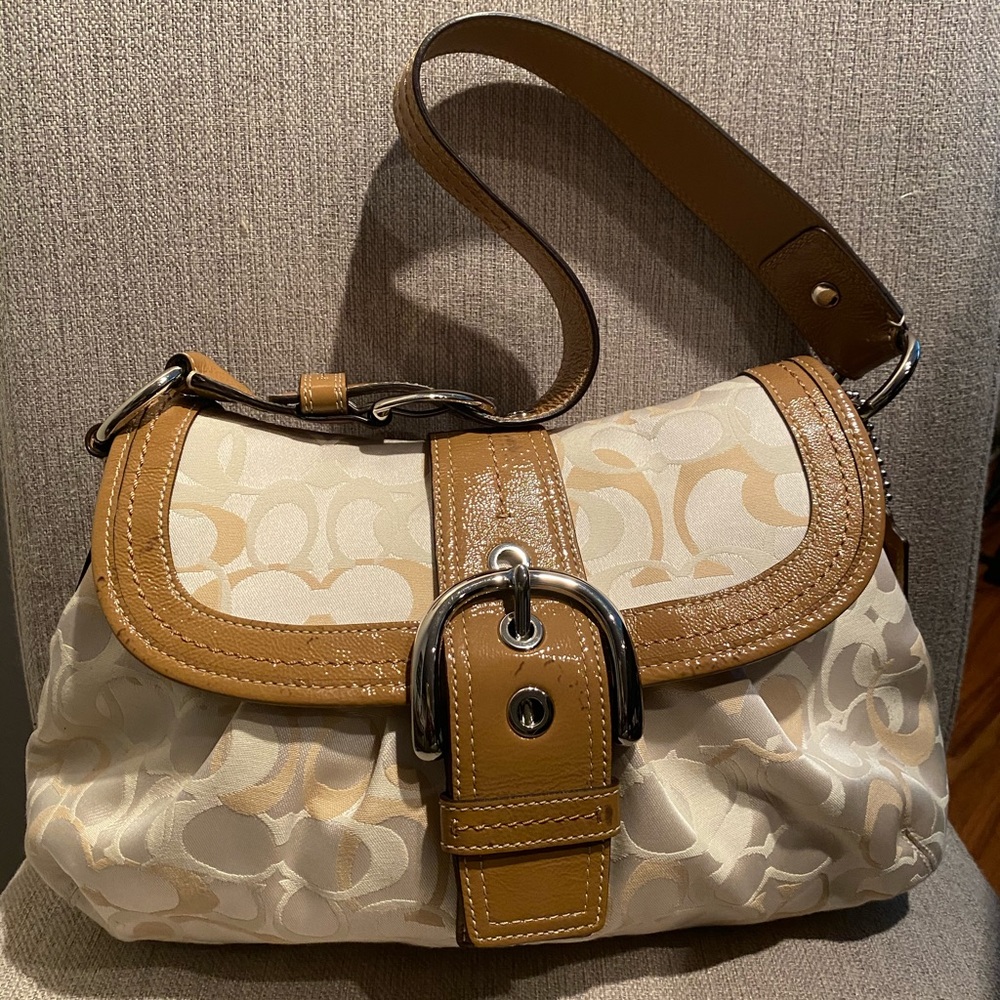 COPY - Coach SOHO Signature Hobo